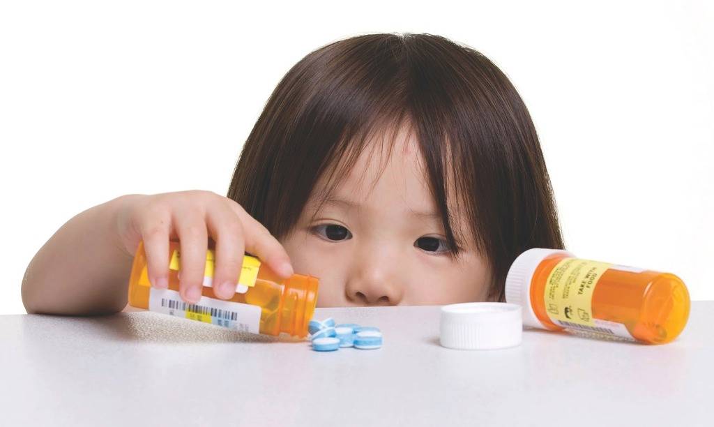 Racun di Rumah Kita: Obat, Pembasmi Hama, dan Bahan Kimia