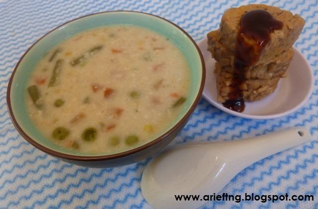 Chicken Oatmeal Porridge Serving with Oyster Sauce Tempe