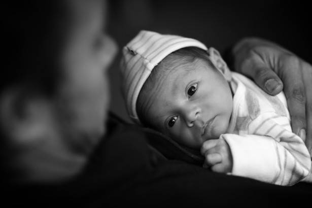 Hal yang Harus Diperhatikan Saat Membawa Newborn Pulang ke Rumah