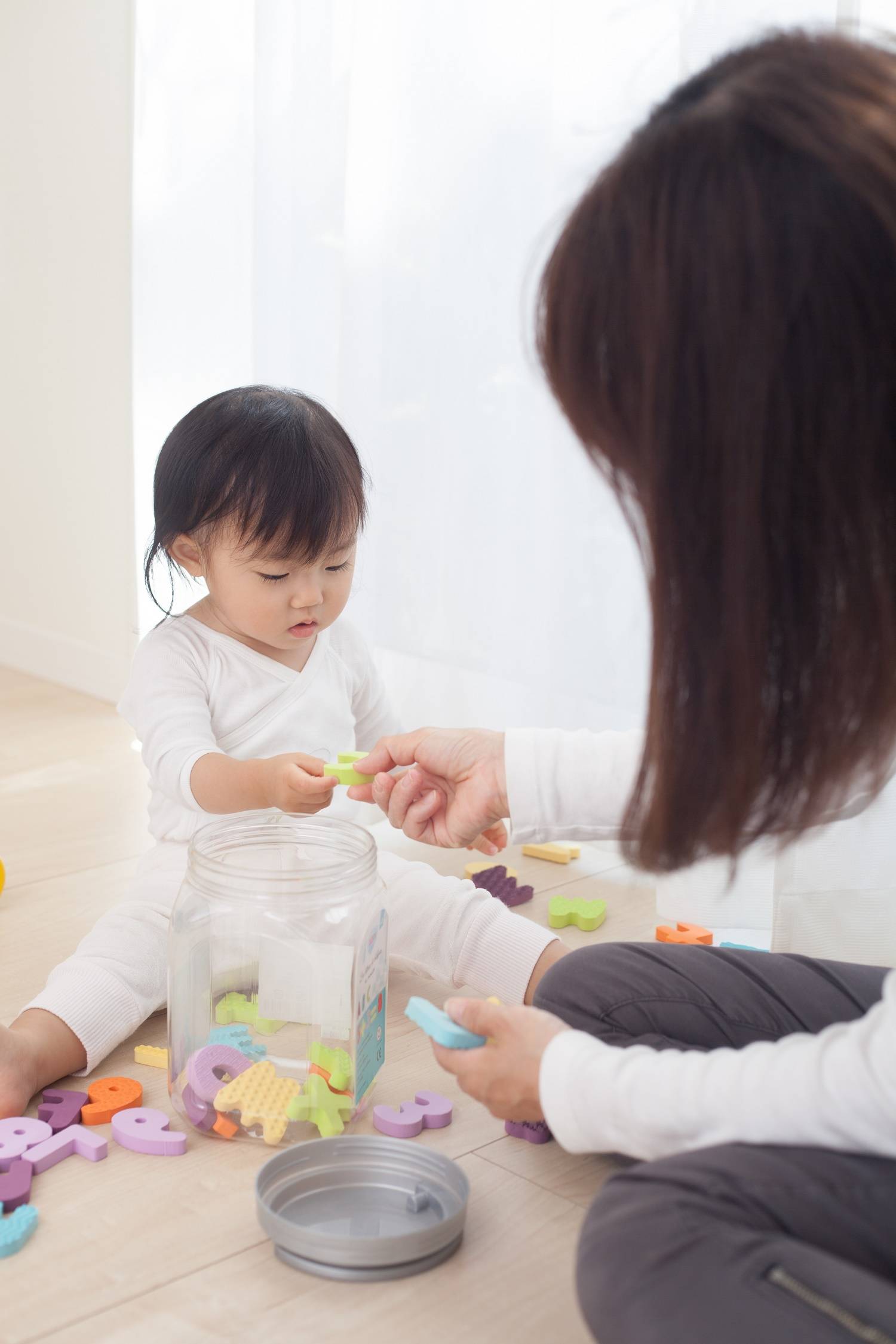 3 Cara Memastikan Lantai Kamar Anak Selalu Higienis
