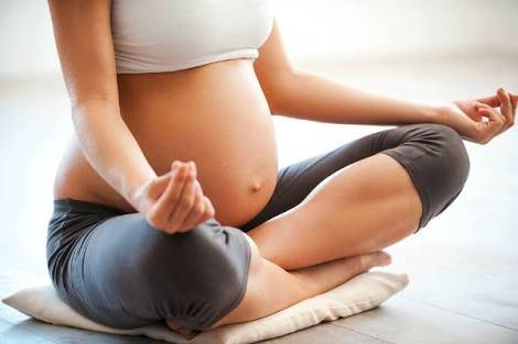 Aturan Main Melakukan Prenatal Yoga