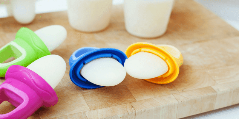 Bayi Tumbuh Gigi: Buat Nyaman dengan Breast Milk Popsicle