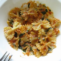 Easy Recipe: Tuna Farfale Pomodoro