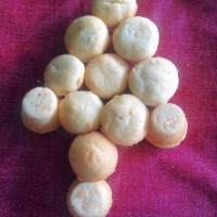 Pull Apart Christmast Cake