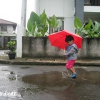 Bermain di Kala Hujan