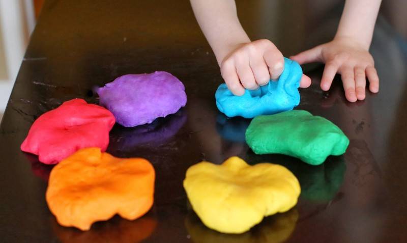 Resep Playdough Homemade yang Tahan Lama