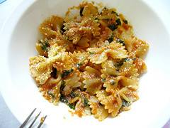 Easy Recipe: Tuna Farfale Pomodoro