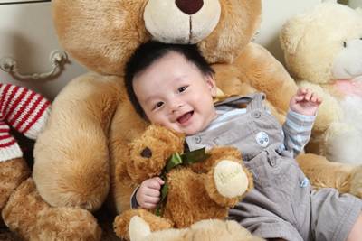 Inside Jayden’s Diaper Bag