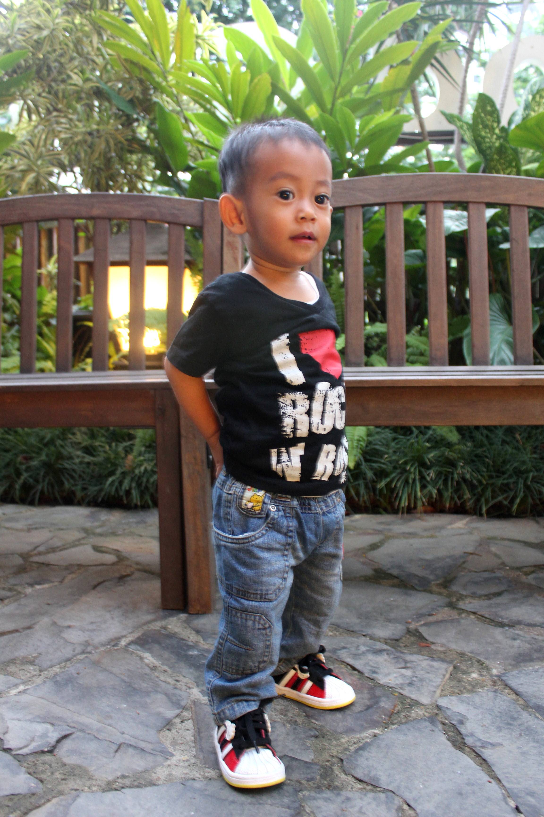 Today's Outfit: Chesta Loves Rock n' Roll