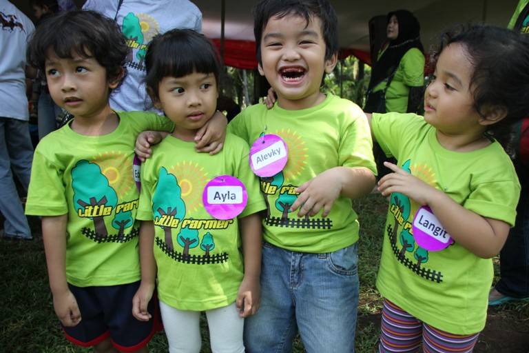 Menjadi Petani di Taman Wisata Mekarsari