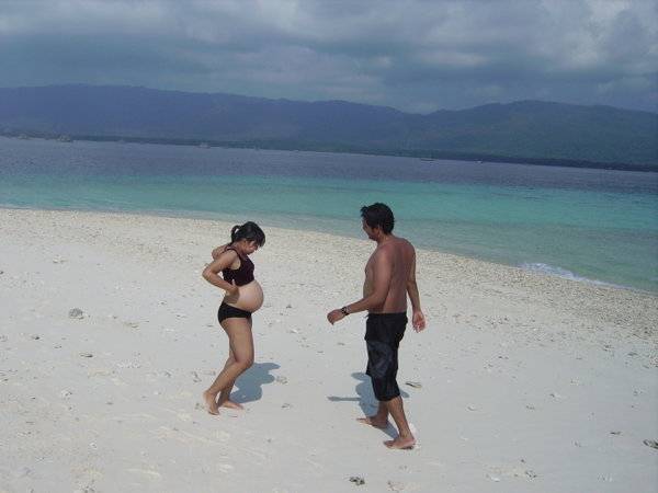5 Hal Yang Wajib Diperhatikan Bumil Saat Traveling 