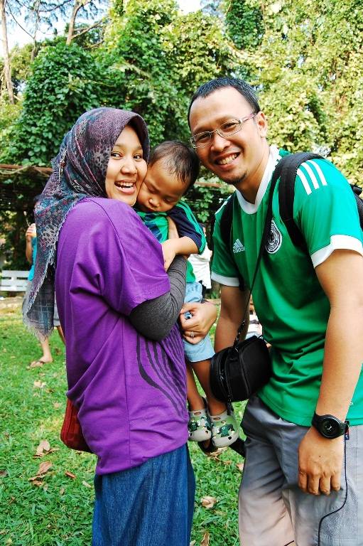 @ID_AyahAsi: Tentang Menyusui Di Depan Umum