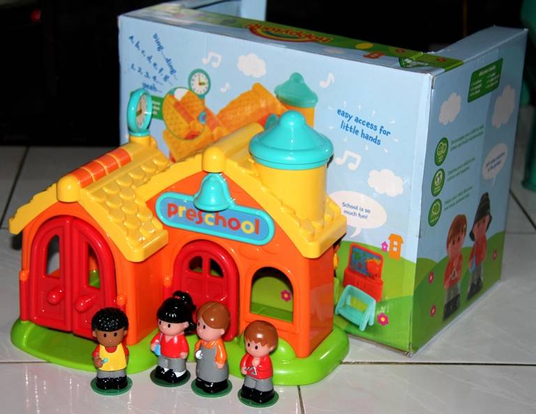 Editor's Pick: Happy Land School 