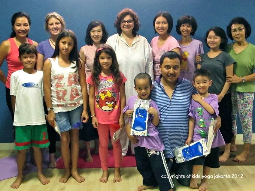 Tina Maladi Dan Kids Yoga