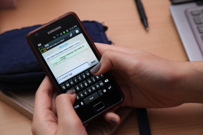 Jangan Ada Gadget Di Antara Kita