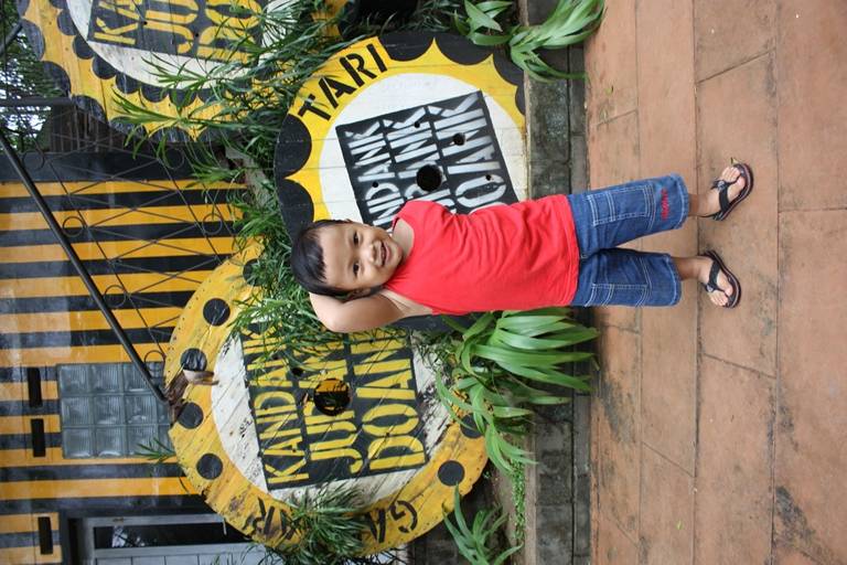 Serunya Sekolah Alam Kandank Jurank Doank