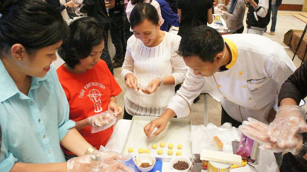 Tradisi Membuat Kue Kering