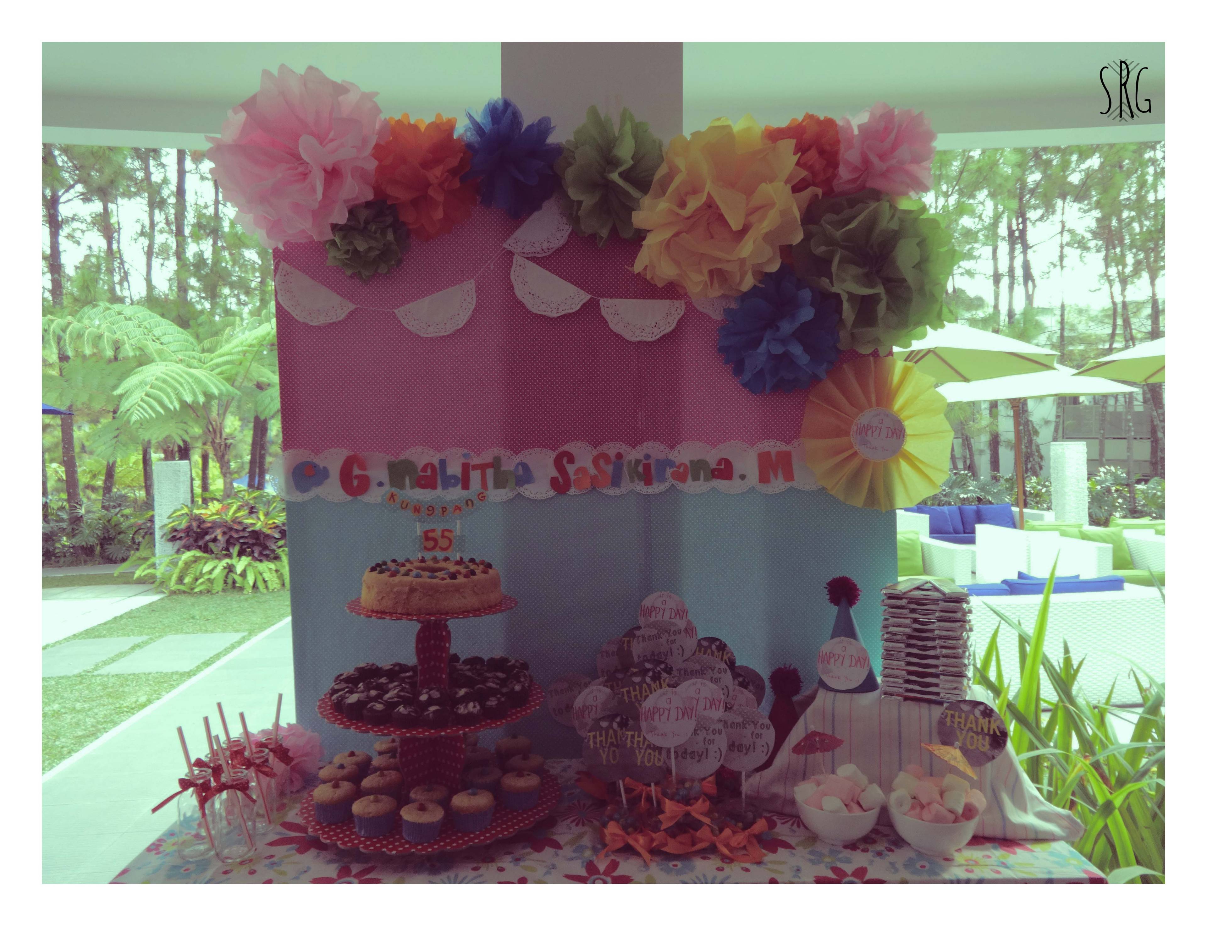 Super Colour Dessert Table
