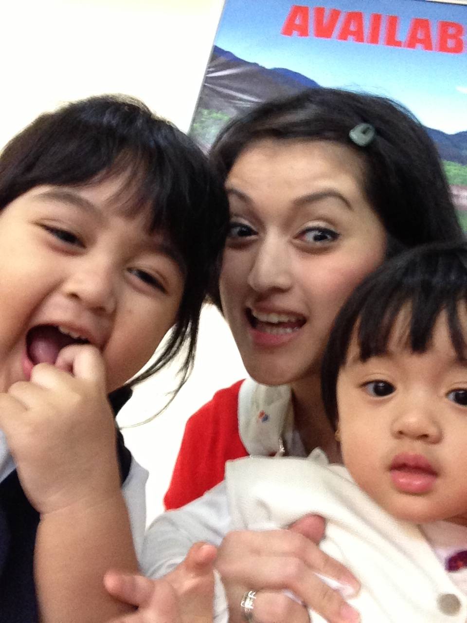 Motherhood Monday: Astrid Warsito, "Anak Cerdas Bikinnya Pake Hati"