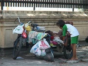 Kasih Anak Sepanjang Galah?