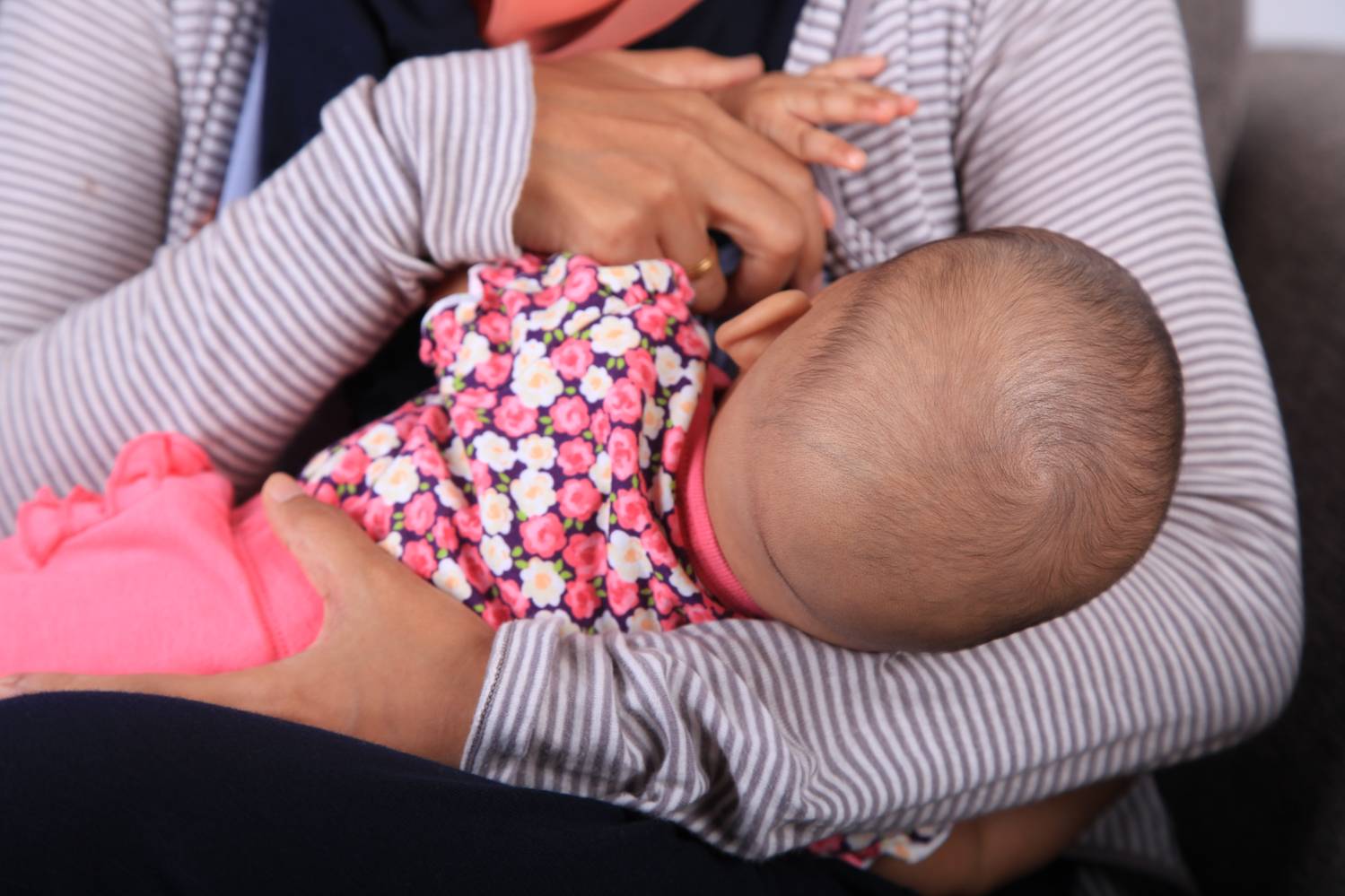 Bayi Kuning Saat Menyusui, Apakah Berbahaya?
