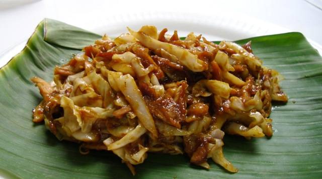 Chicken - Cabbage Sauté with Peanut Sauce