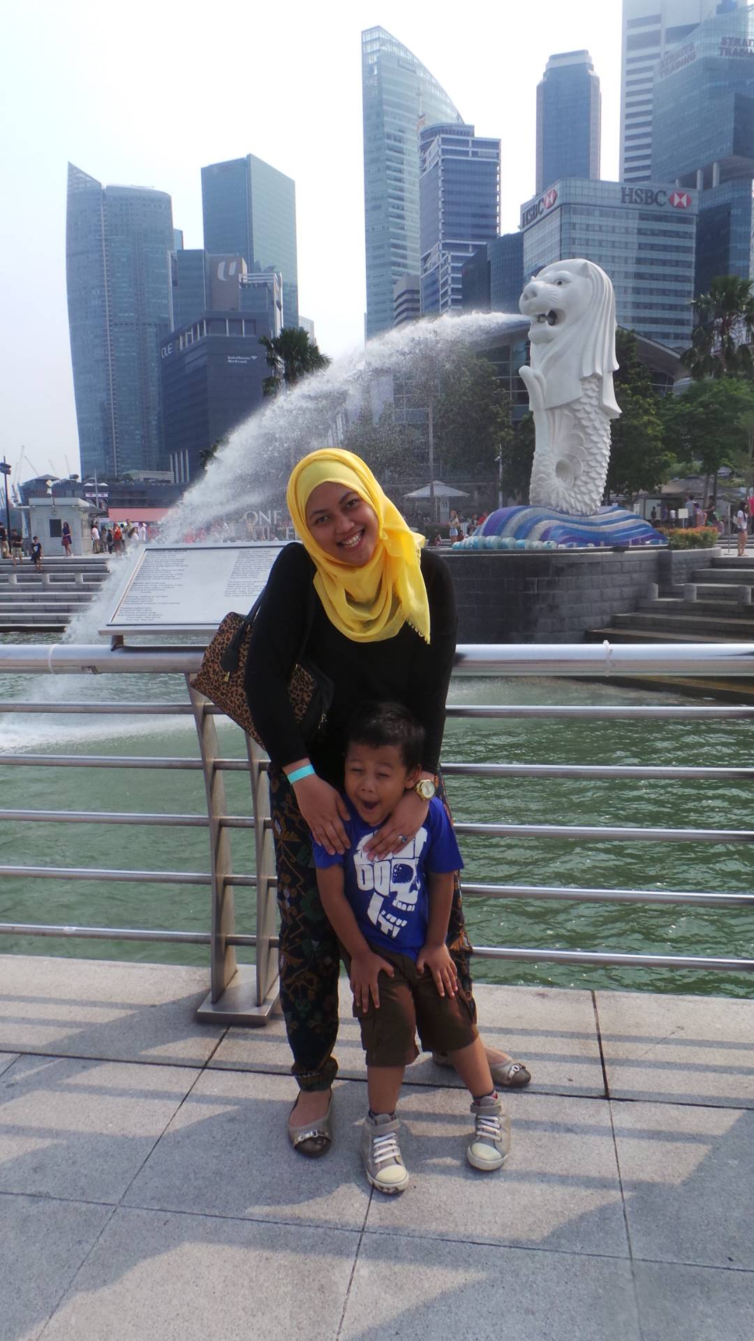 Today's Outfit: Jalan Jalan Ke Merlion Park