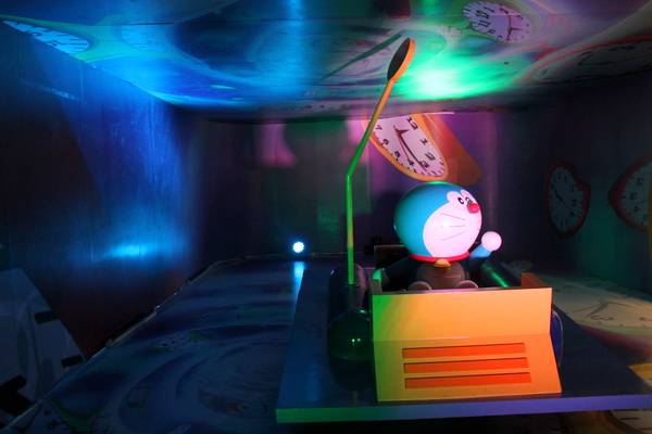 Puas Bermain (Dan Foto!) Bersama Doraemon 