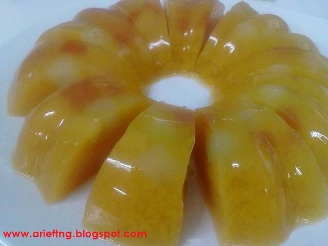 Orange Pudding with Fruits