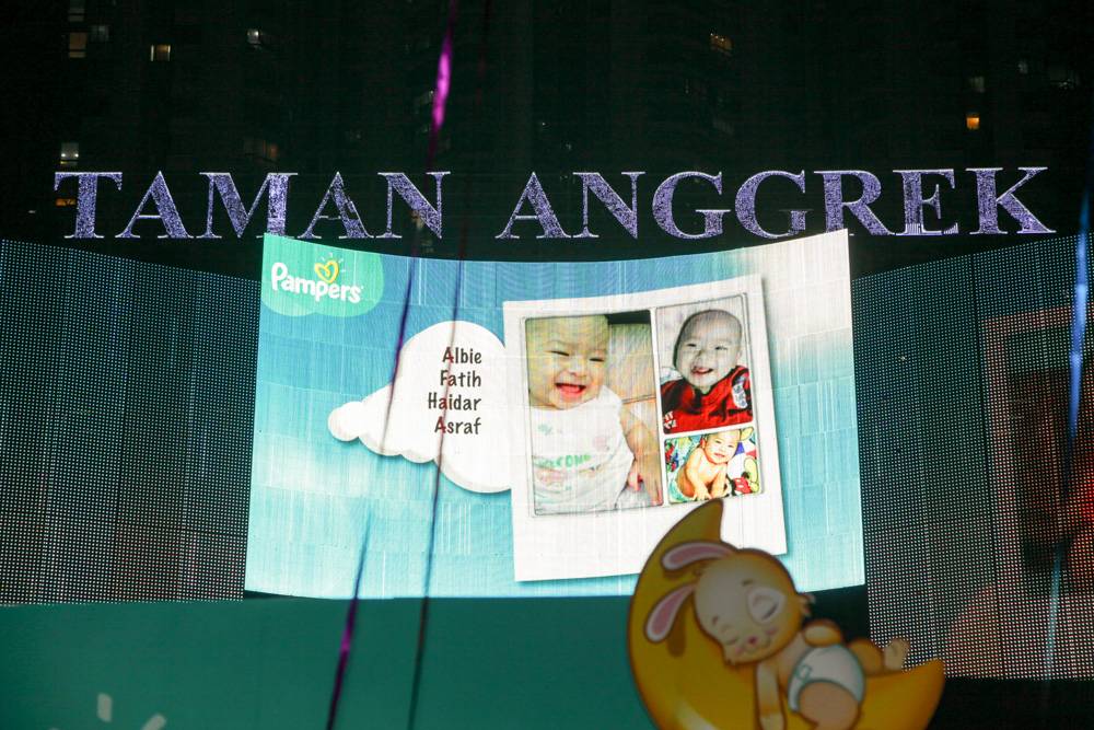 Jakarta dan Senyum Pagi Bayi di Indonesia