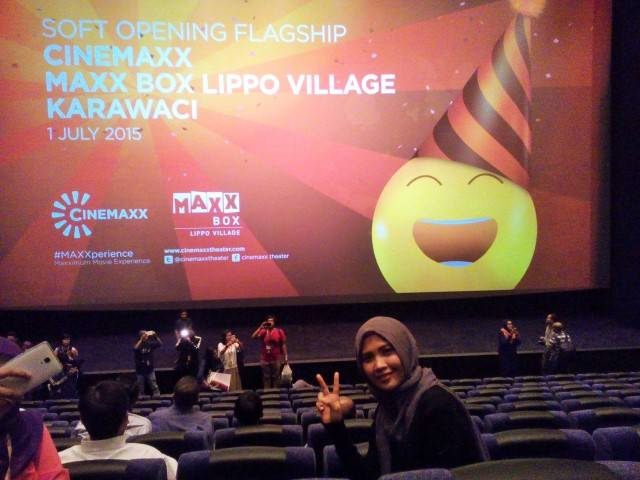 Menonton Bioskop dengan Layar Terbesar di Indonesia