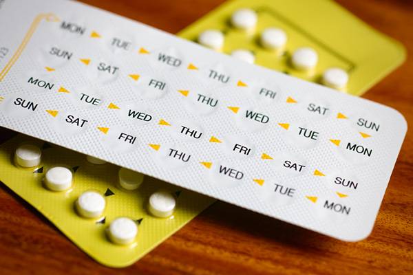 KB Hormonal, Bisa Bikin Rahim Kering & Gemuk?