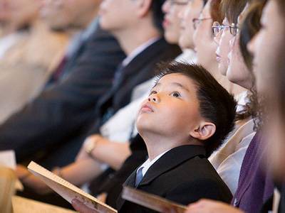 11 Tips Mengajak Balita ke Gereja