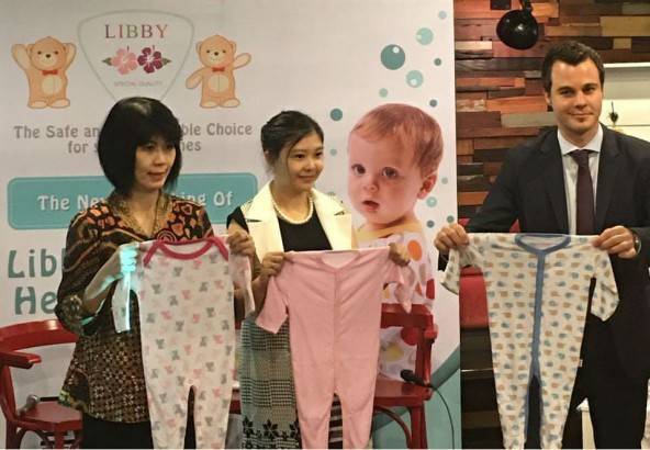 Memilih Pakaian Aman Untuk Bayi Baru Lahir