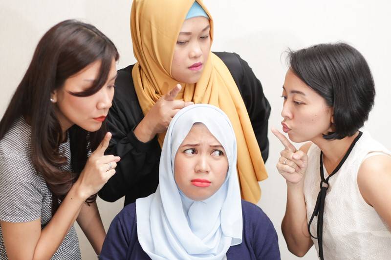 5 Tipe Teman yang Sebaiknya Dihindari Bumil