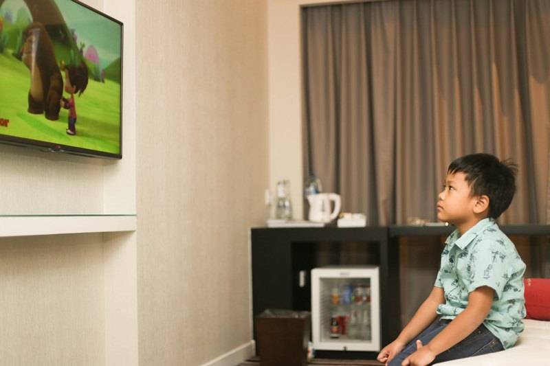 Mengajak Anak Nonton Film, Apa Saja Pertimbangannya?