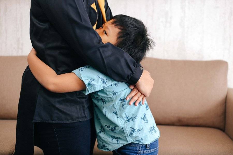 Hati-Hati, Jangan Salah Kaprah Terapkan Positive Parenting
