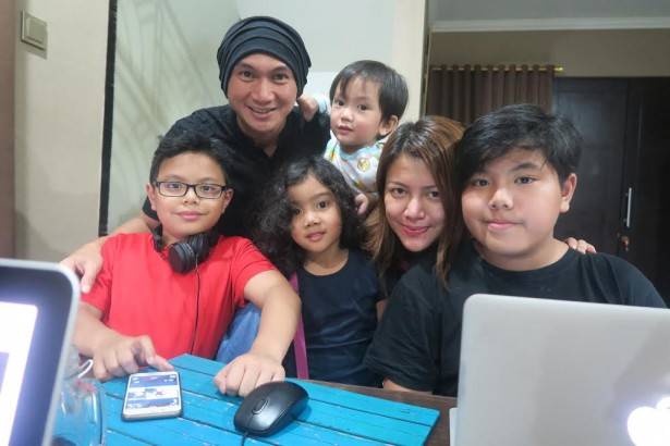 Anji – Musisi yang Kini Merangkap Sebagai Family Vlogger