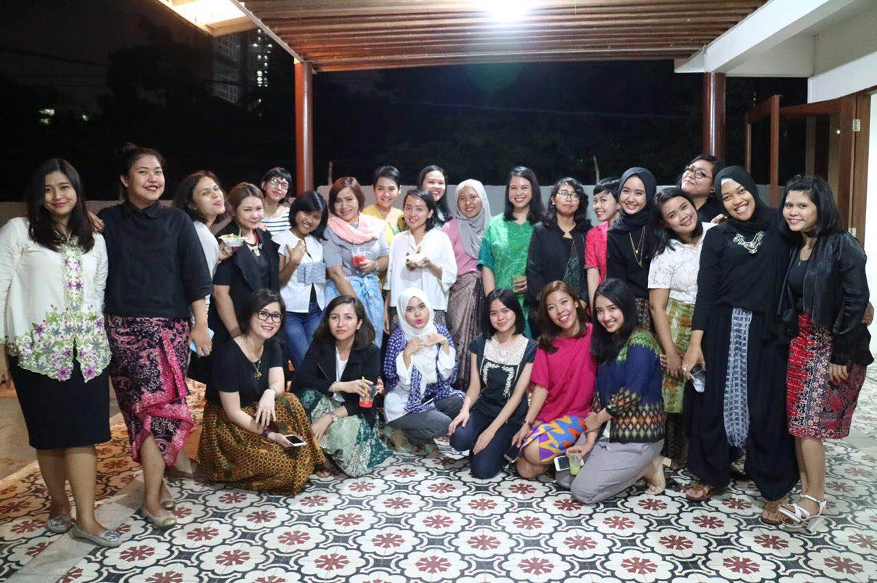 Kiat Bekerja di Kantor yang Pegawainya Mayoritas Perempuan