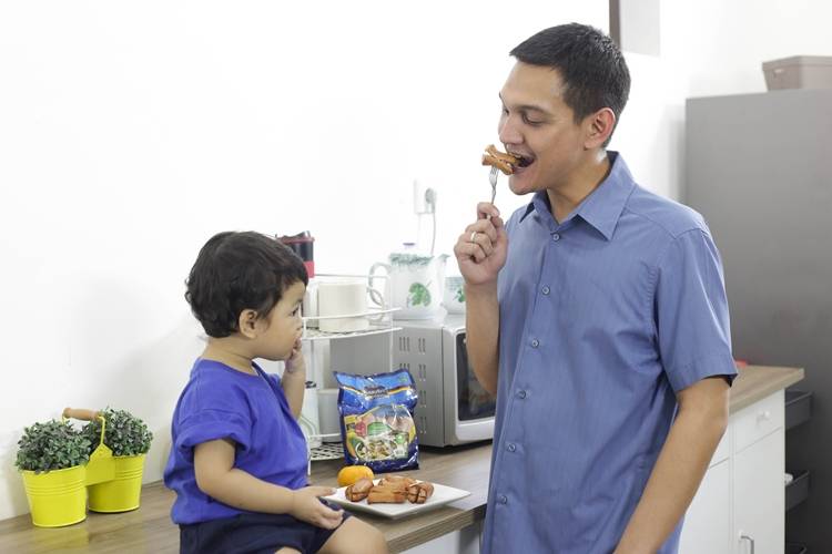 Yuk, Ajak Anak Belajar Mandiri Lewat Makanan