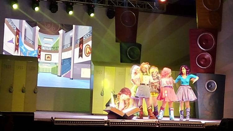 Pengalaman Saya Menonton Pertunjukan Musikal My Little Pony di Jakarta