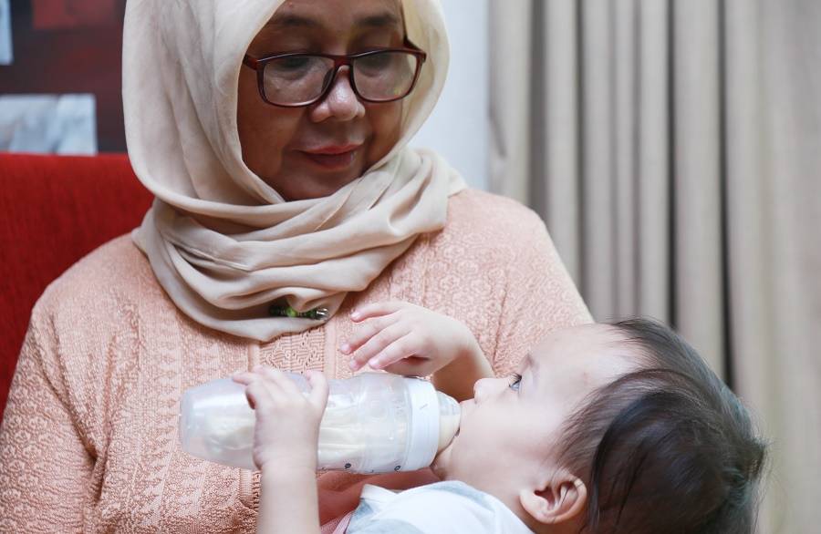 4 Tipe Pengasuhan Anak untuk Ibu Bekerja
