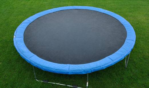 10 Manfaat Olahraga di atas Trampoline