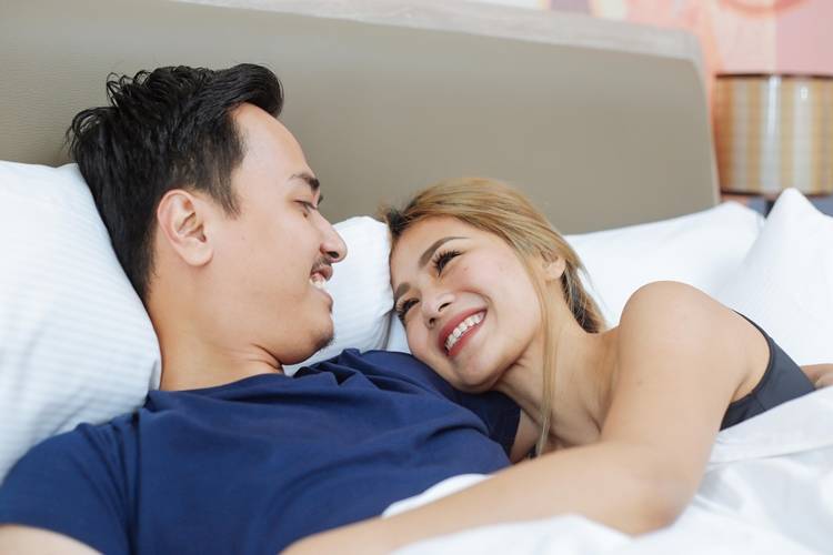 10 Kalimat yang Lebih Disukai Istri Dibanding Kalimat I Love You