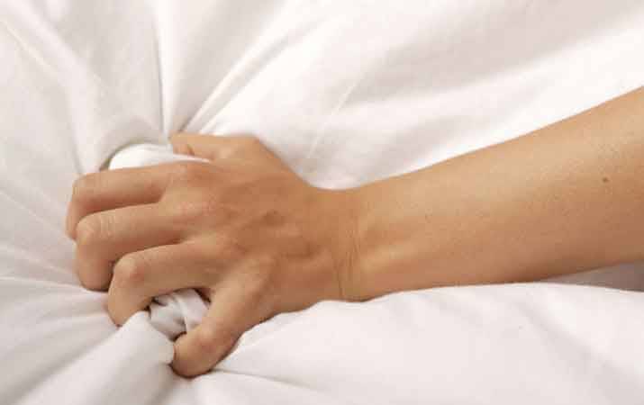 Solo Seks, Cara Sehat Memuaskan Hasrat Seksual Seorang Diri