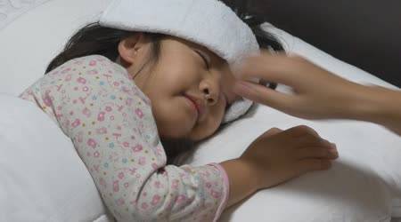 Anak Alami Kejang Demam, Ketahui Tindakan yang Perlu Dilakukan