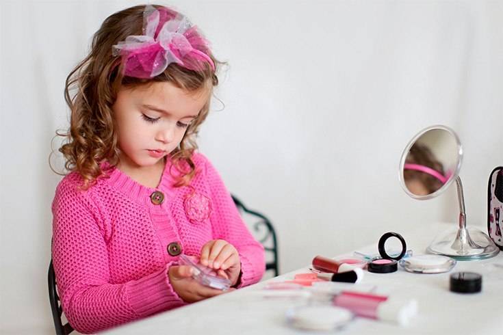 Anak Perempuan dan Make-up: Yes or No?