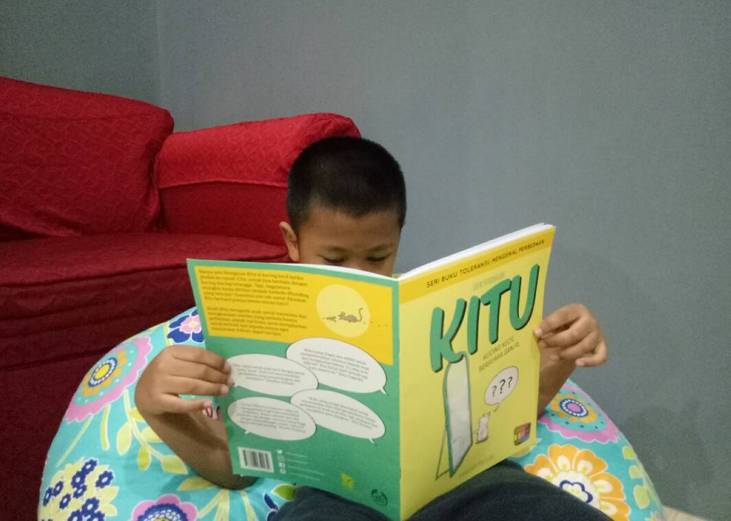Book Review: Kitu, Kucing Kecil yang Mengajarkan Perbedaan & Toleransi