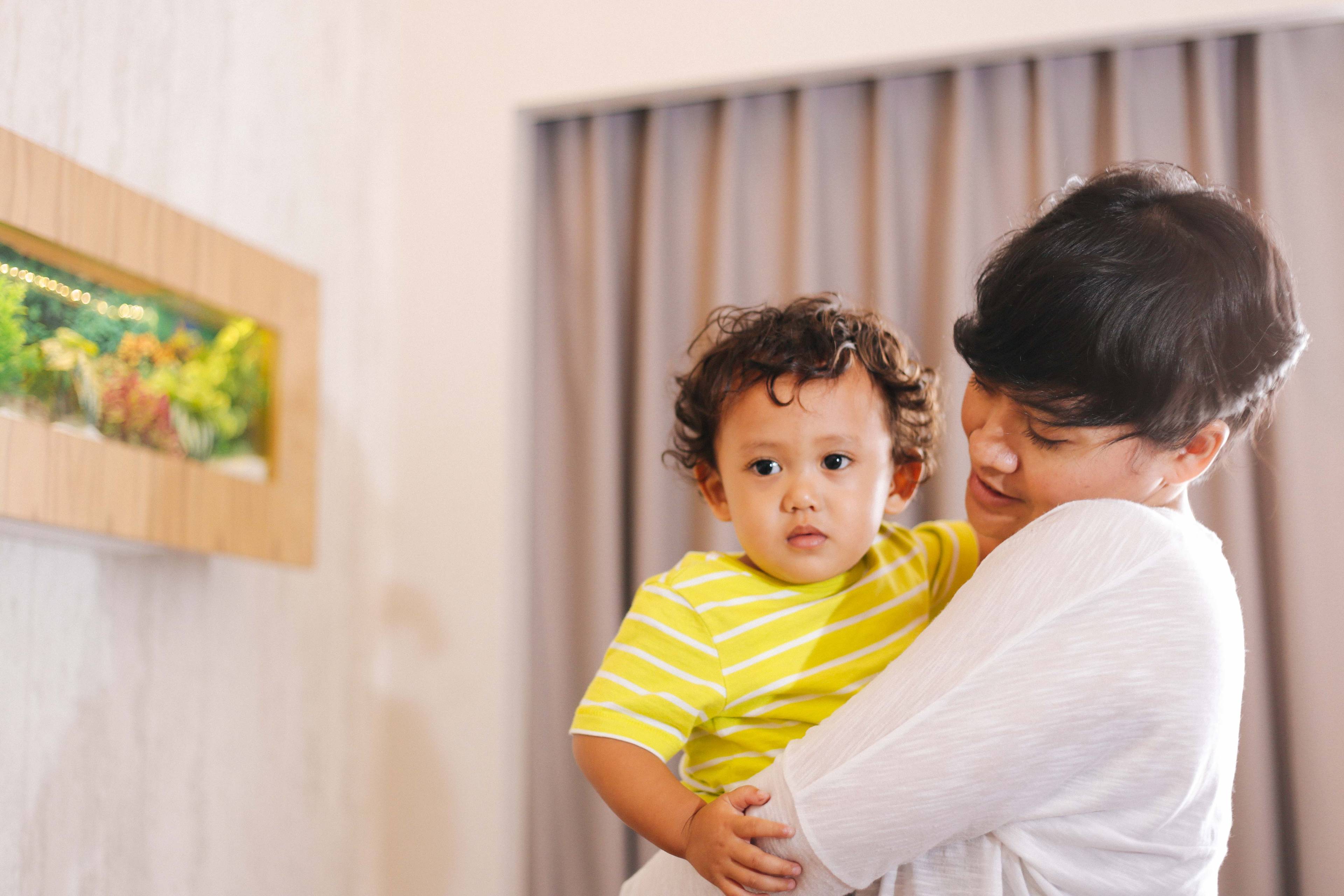 10 Smart Hacks Every New Parents Needs To Know