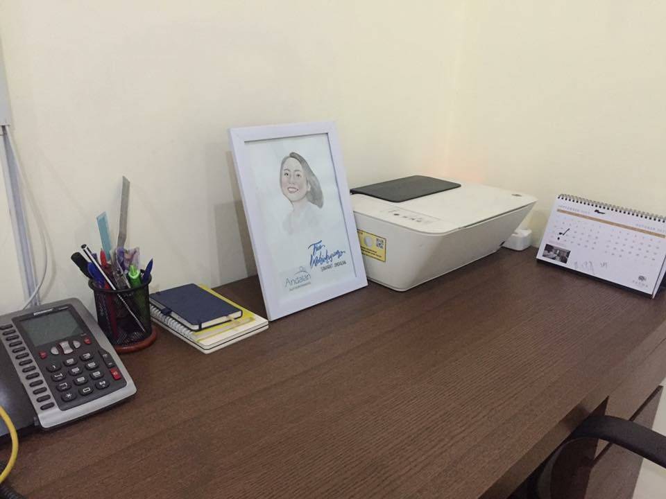 Hidup Ibu Bekerja Setelah Jam Kerja Kantor Usai